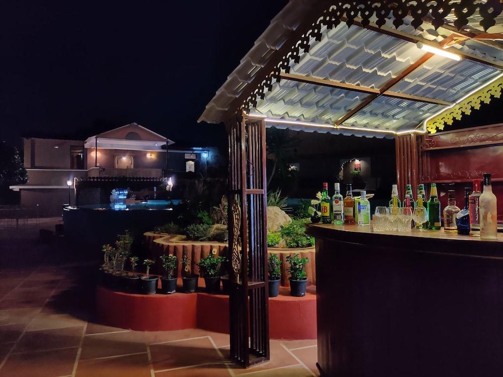 אודייפור Araliayas Resort & Spa מראה חיצוני תמונה