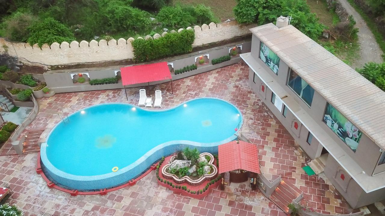 אודייפור Araliayas Resort & Spa מראה חיצוני תמונה